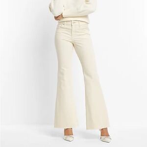 Express Mid Rise Cream Raw Hem 70s Flare Jeans 8